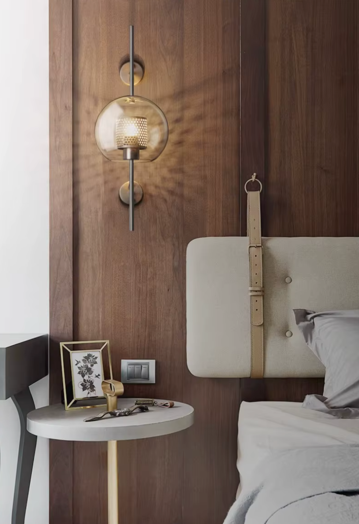 circle modern wall light