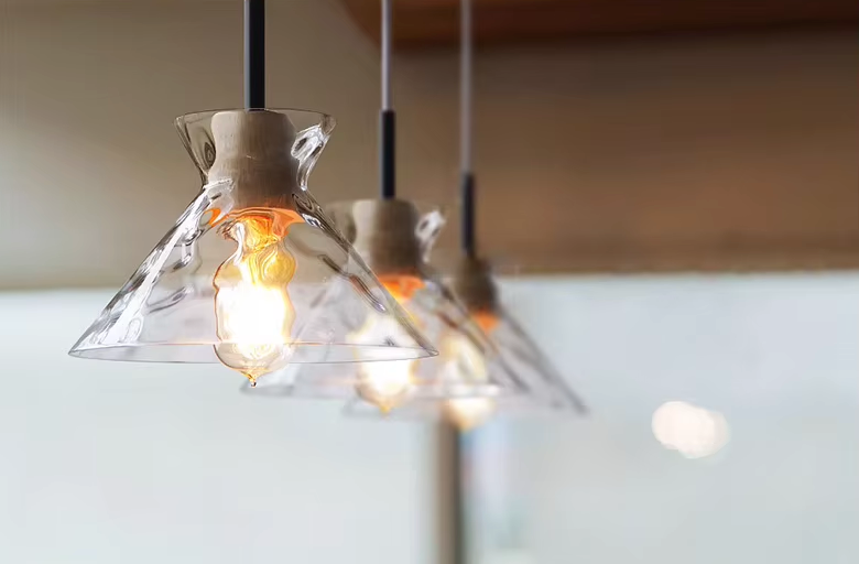 3 hanging glass pendant lights